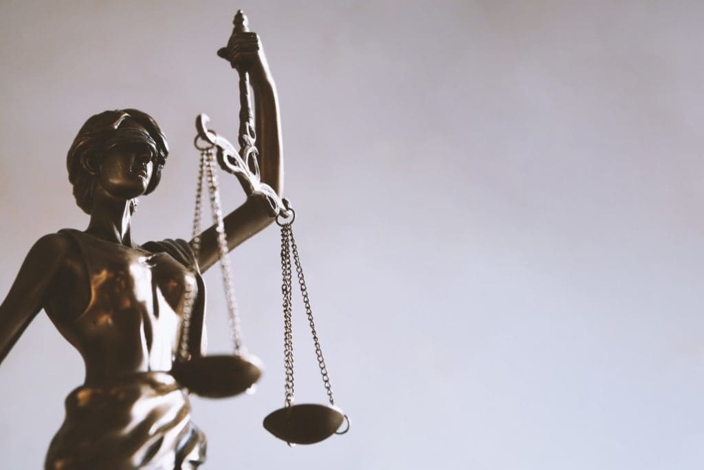 copy-space-statue-background-justice-legal-law-jurisdiction-jurisprudence-justitia-lady-justice_t20_8d2j1a